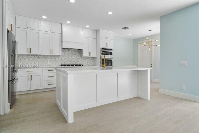 Building Photo - 174 Satin Leaf Dr