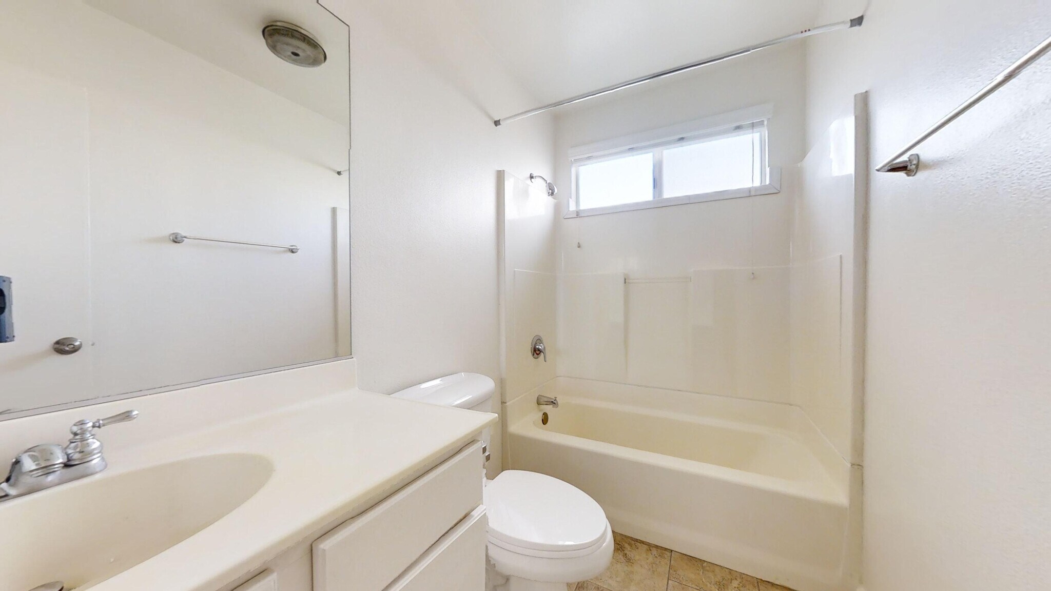 Building Photo - 20235 Cohasset St