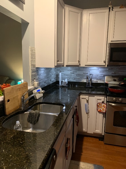 Building Photo - 15335 Elizabeth Burbage Loop