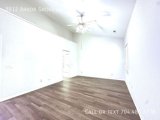 Building Photo - 8812 Arbor Grove Ln