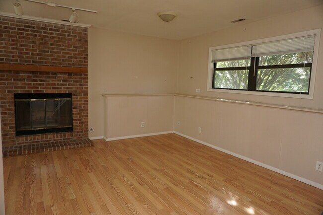 Building Photo - 3055 Timber Hill Ln