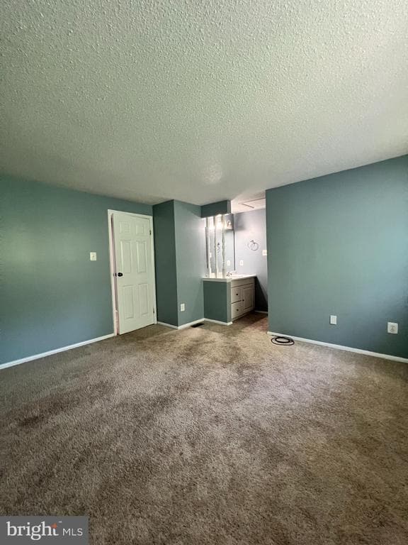 Building Photo - 8156 Dark Den Cir