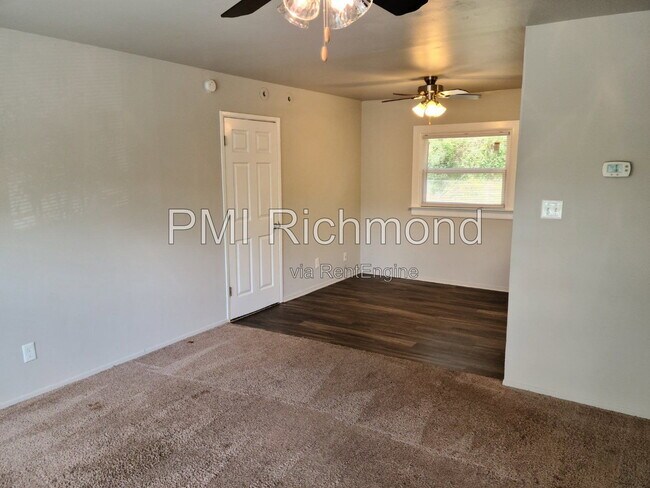 Building Photo - 9604 Stoneridge Ln