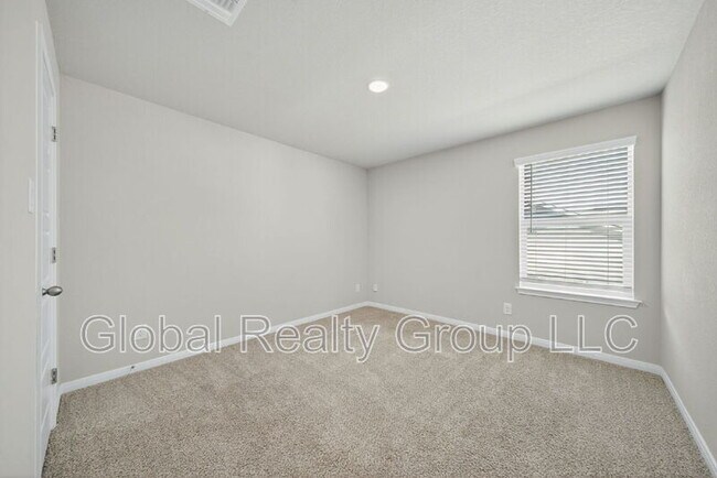 Building Photo - 236 Joseph Cir