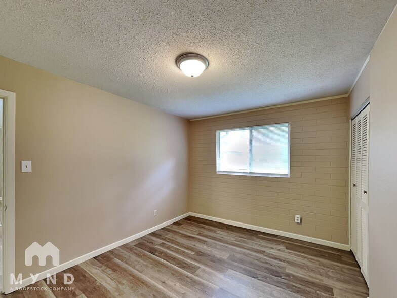 Building Photo - 1724 Breckenridge St