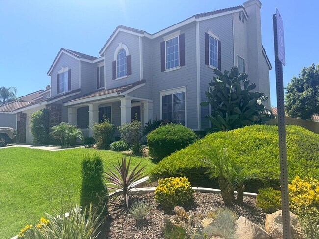 Building Photo - Stunning 5-Bedroom Pool Home in Corona is now available for rent