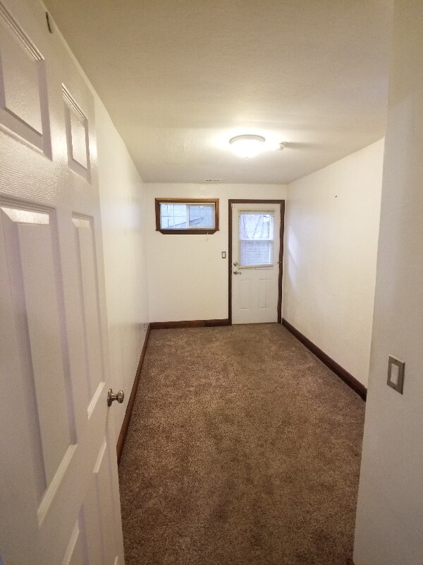 Building Photo - 1537 Maple St