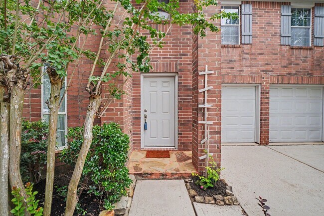 Building Photo - 25338 Barmby Dr