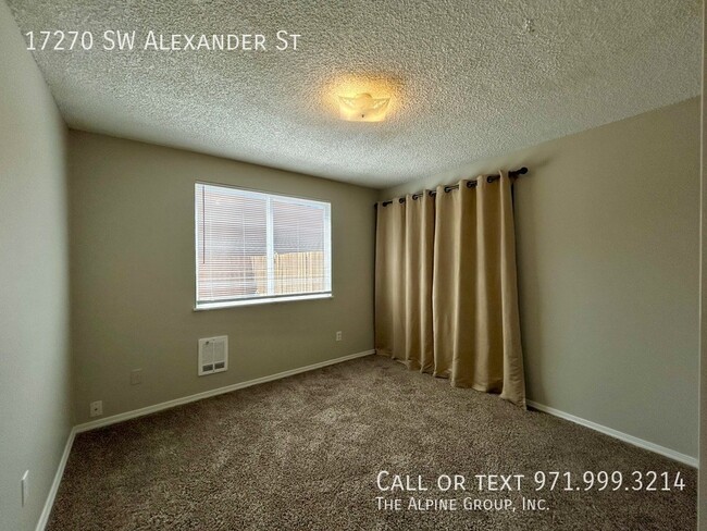 Building Photo - 17270 SW Alexander St