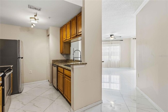 Building Photo - 5655 Bentgrass Dr