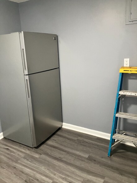 Building Photo - 936 Wethersfield Ave