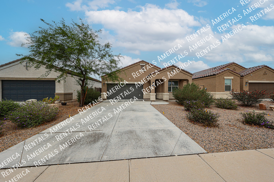 Building Photo - 36387 Pampoloma Ave