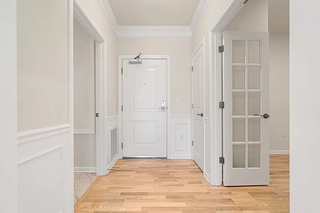 Building Photo - 401 Emery Ln