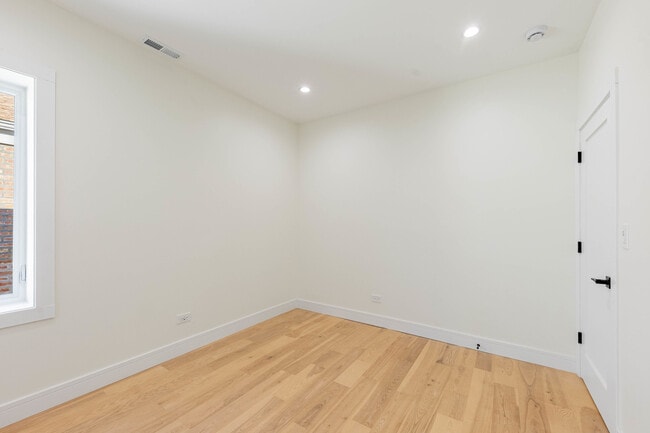 Building Photo - 2920 N 73rd Ct