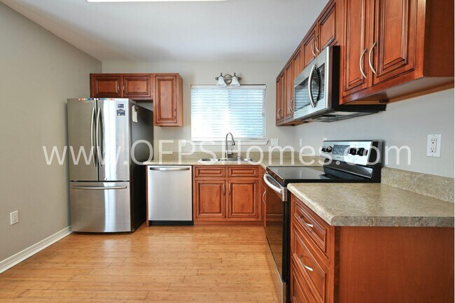 Building Photo - 391 Brookwood Blvd