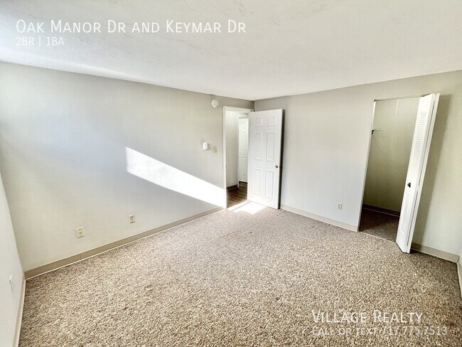Building Photo - 221 Oak Manor Dr