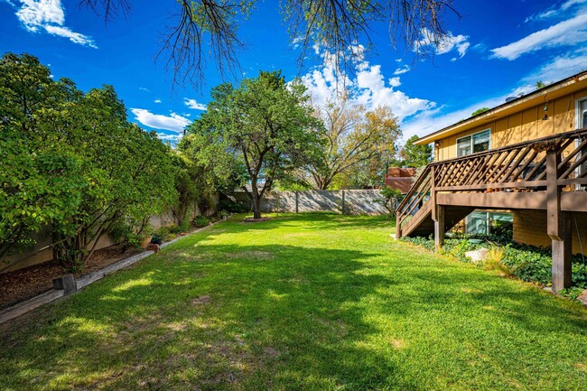 Building Photo - 3615 Horacio Ct NE