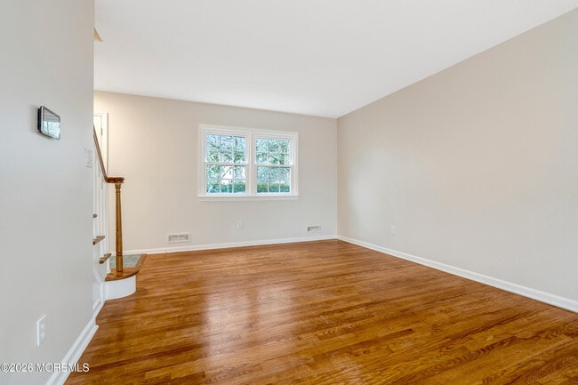 Building Photo - 429 Lake Ave