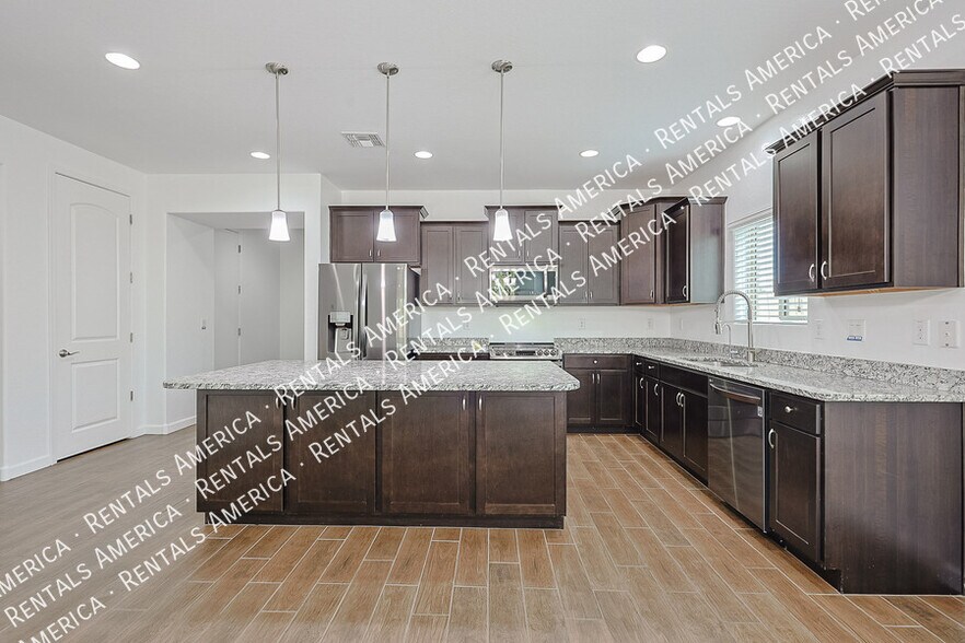 Building Photo - 13607 W Briles Rd
