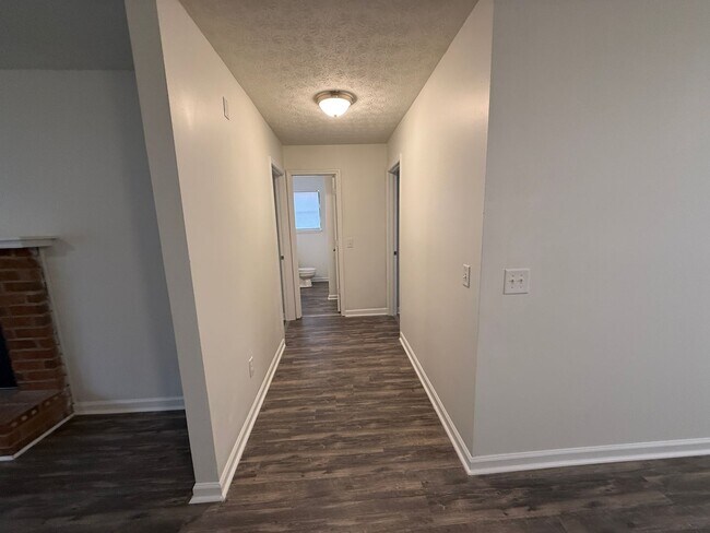 Building Photo - 111/113 Vintage Ct