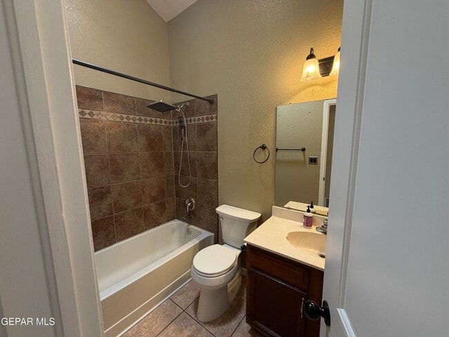 Building Photo - 2243 Seagull Dr