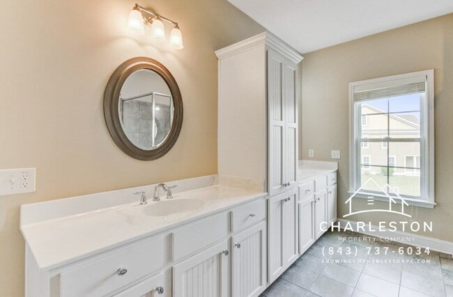 Building Photo - 2005 Kings Gate Ln