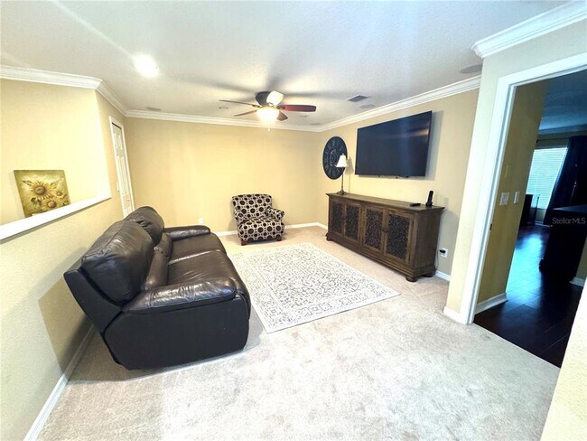 Building Photo - 1483 Hillview Ln