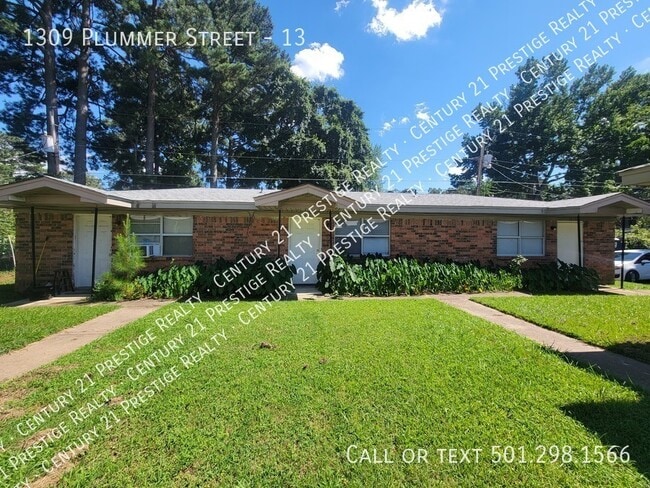 Building Photo - 1309 Plummer St