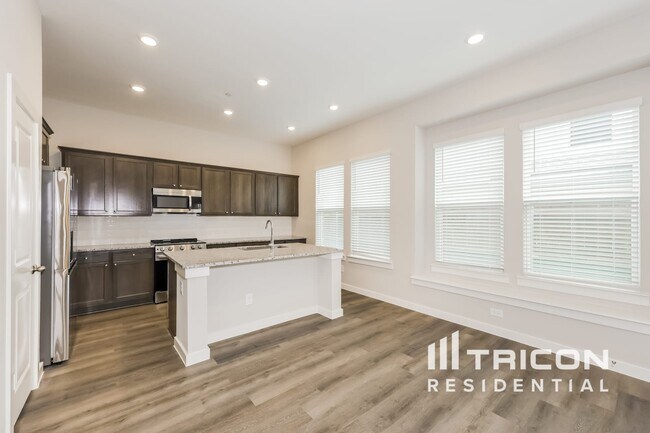 Building Photo - 1101 Fallgate Dr