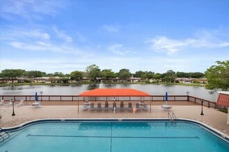 Building Photo - 102 Amherst Ln