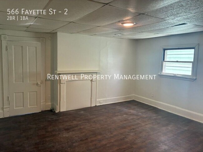 Building Photo - 566 Fayette St