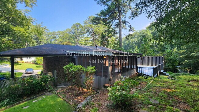 Building Photo - 1032 Homewood Ct