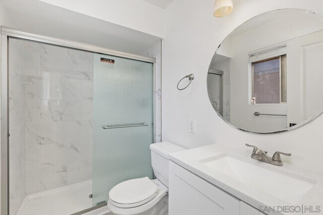 Building Photo - 4800 Williamsburg Ln