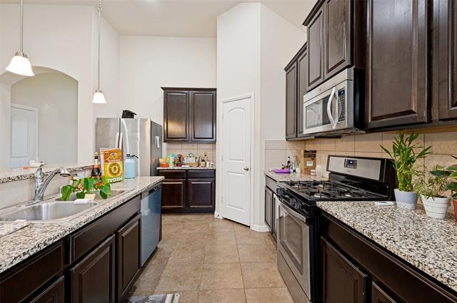 Building Photo - 929 Green Coral Dr