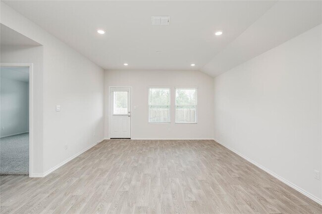 Building Photo - 113 Langston St