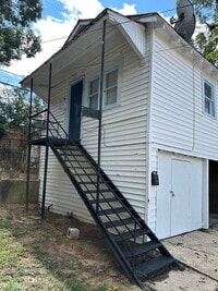 Building Photo - Highland - 1 bed 1 Bath - Freshly Painted
