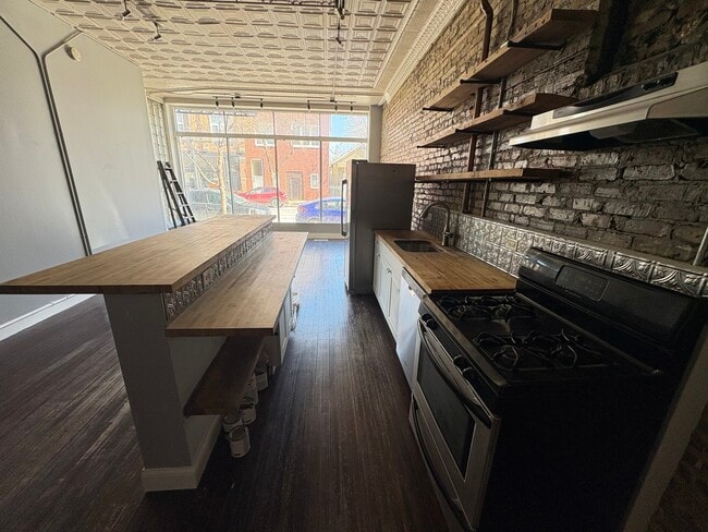 Building Photo - 3254 S Morgan St