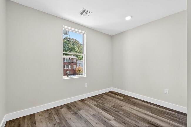 Building Photo - 3443 John F. Kennedy Blvd