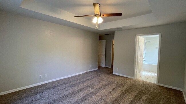 Building Photo - Pet-Friendly 3BR/3BA Single-Family Home in Port Saint Lucie