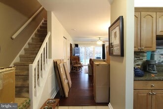 Building Photo - 66 Sycamore Ct