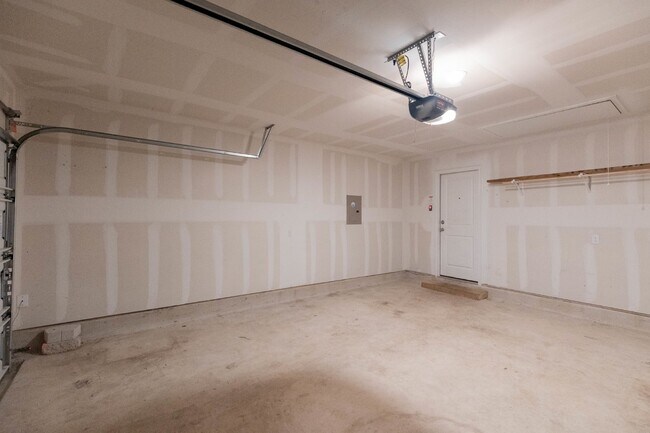 Building Photo - 10799 Giacconi Dr