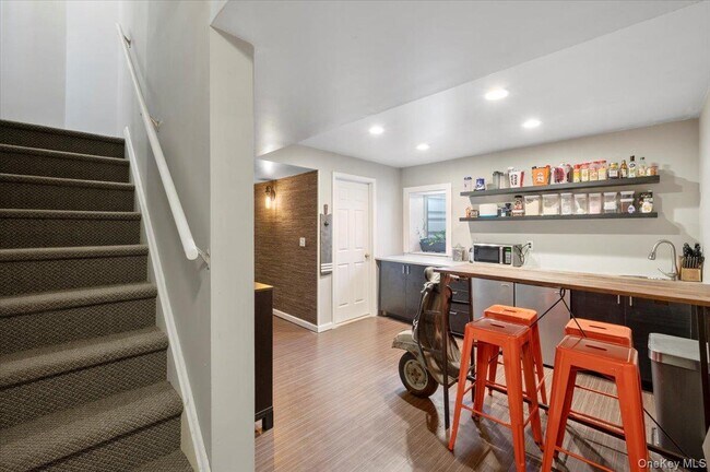 Building Photo - 11 Heather Ridge