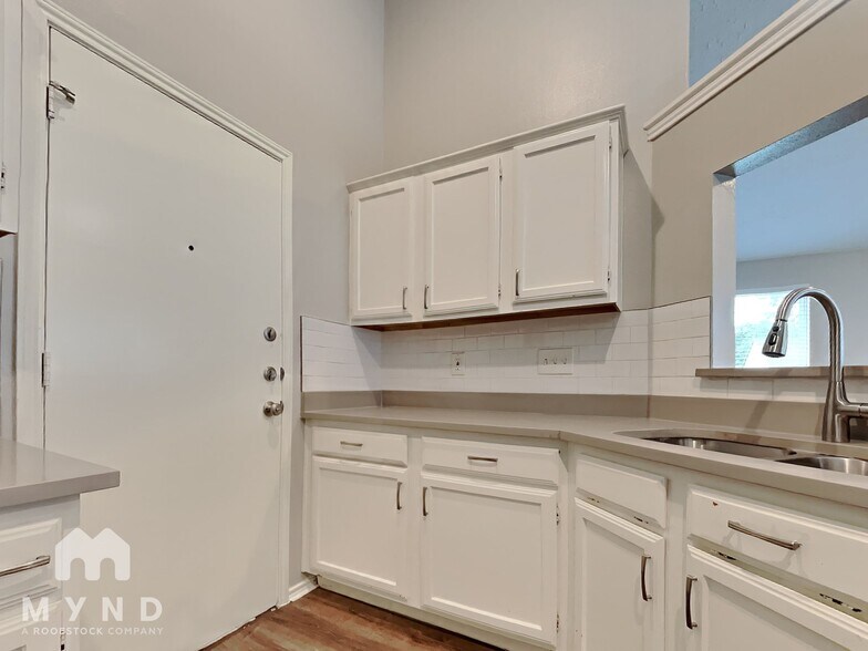 Building Photo - 5407 Cross Valley Dr