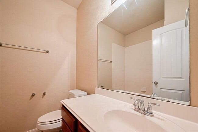 Building Photo - 18302 Red Oak Manor Ln