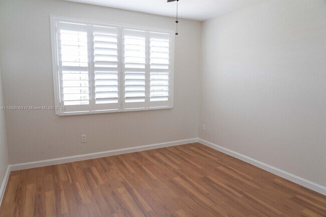 Building Photo - 3547 SW 175th Ave