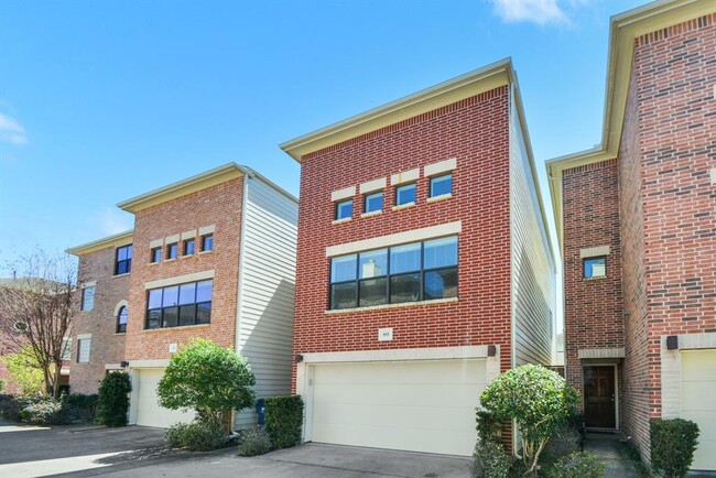 Building Photo - 650 Westcross St