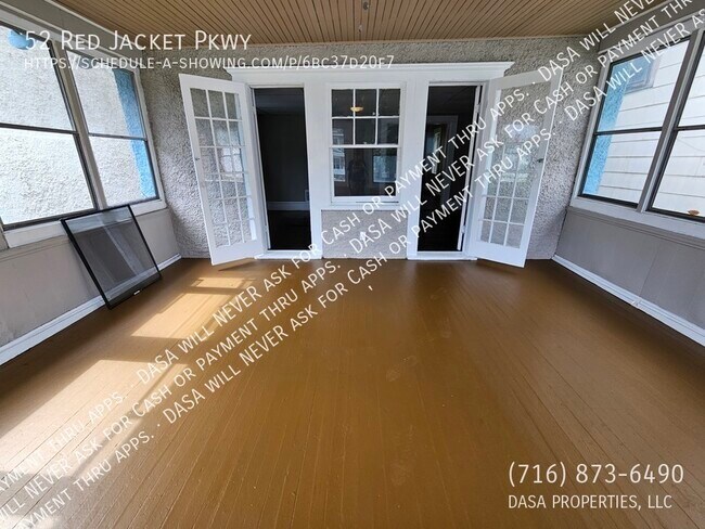 Building Photo - 52 Red Jacket - 4 Bed / 1 Bath