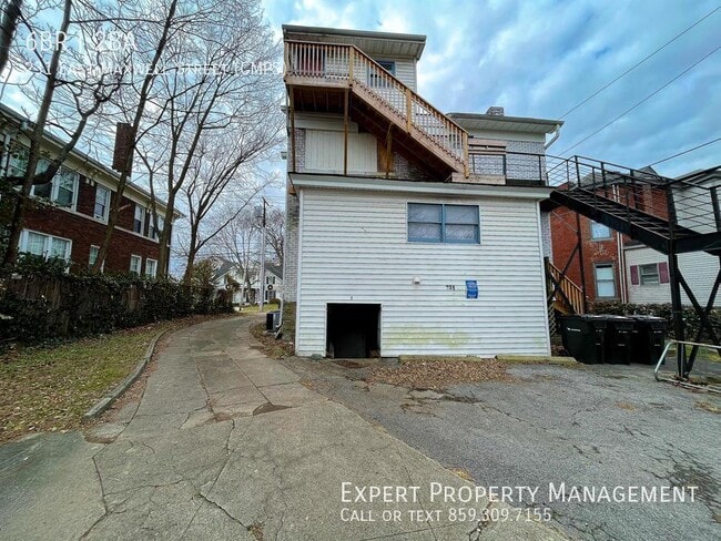 Building Photo - 231 E Maxwell St