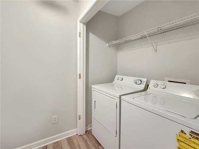 Building Photo - 1645 Southgate Mill Dr