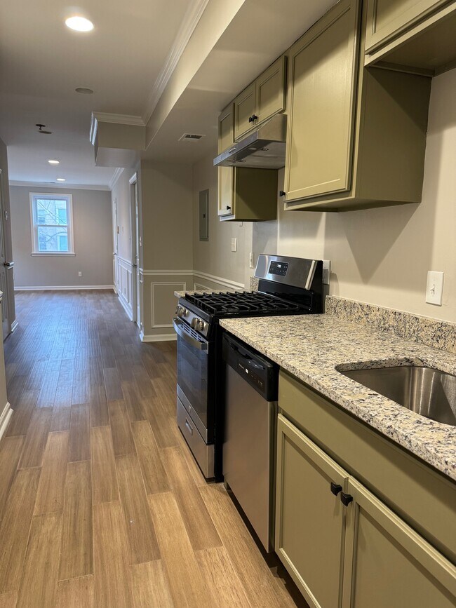 Building Photo - 6608 14th St NW